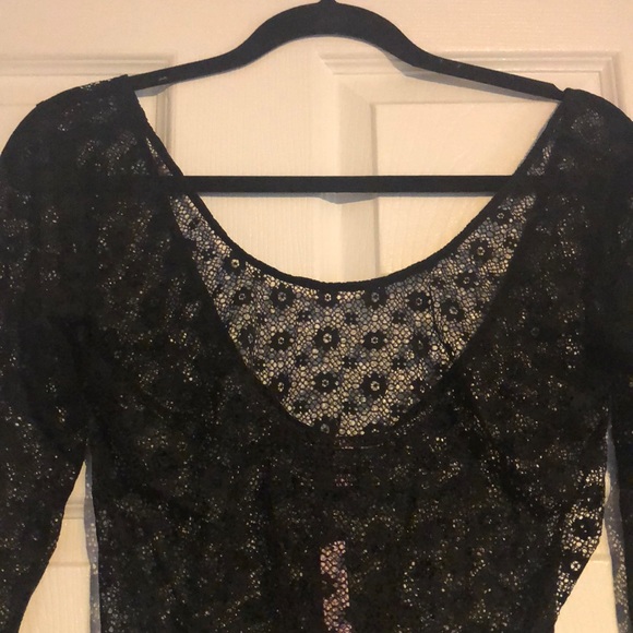 *sold on Merc* Victoria’s Secret Lace Bodysuit NWT - Picture 3 of 5